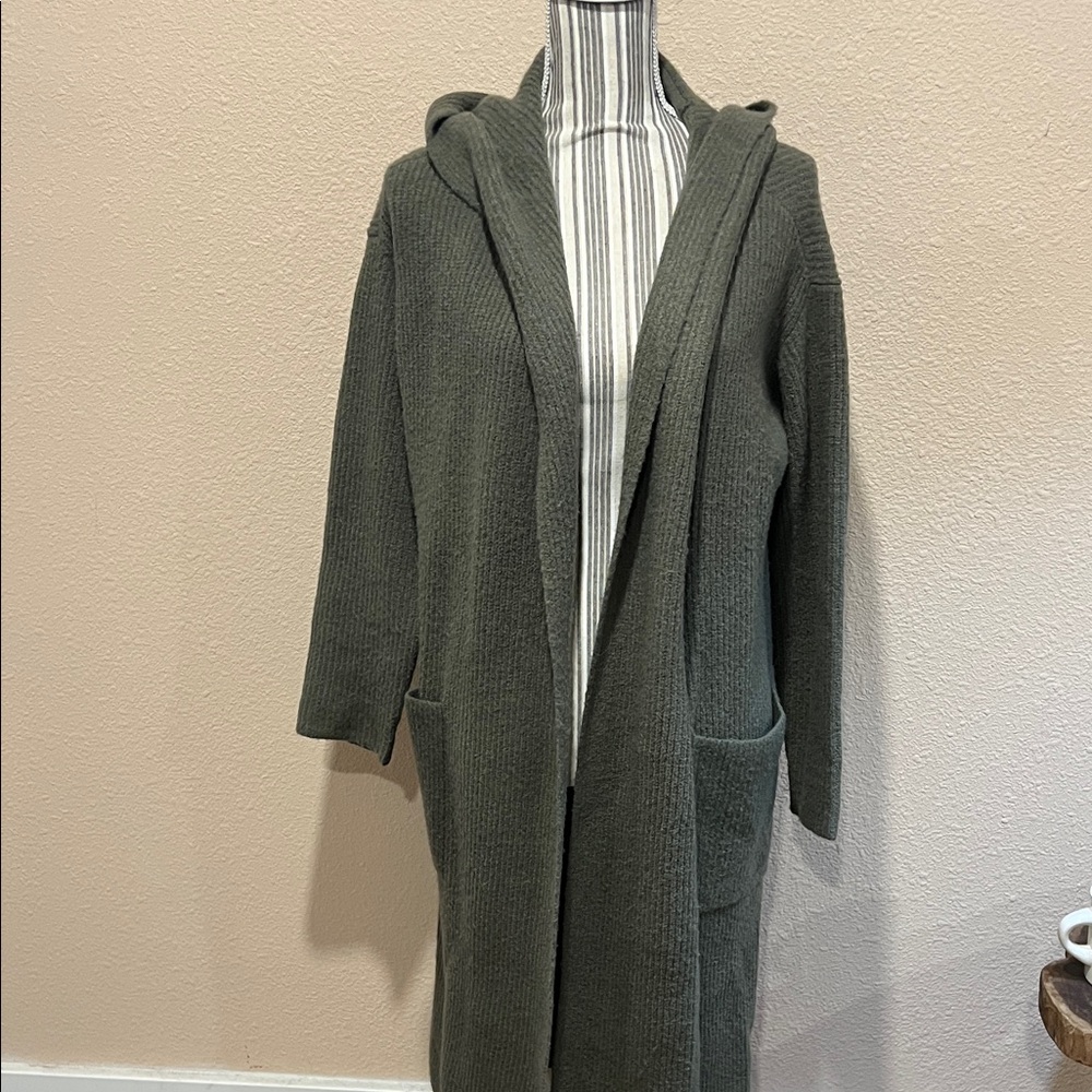 Gentle Fawn Cozy Green Hooded Cardigan. EUC. XS